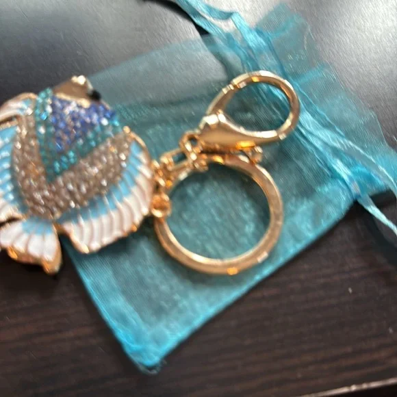 Tropical Fish Rhinestone Blue Key Ring Bag Charm NEW - Picture 2 of 4
